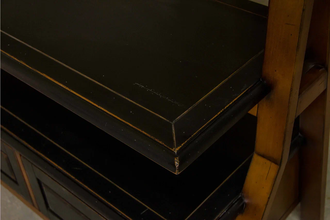 Тумба-мольберт под ТВ.