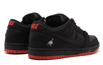 Nike SB Dunk Low Black Pigeon сбоку