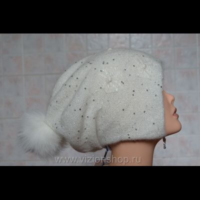 Вязаная шапка ушанка с помпоном 2018 Vizio Визио Италия 5851 белая