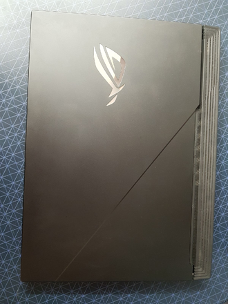 ASUS ROG STRIX SCAR G732LXS-HG092T ( 17.3 FHD IPS 300Hz I9-10980HK RTX2080 SUPER(8Gb) 32Gb SSD 2Tb )