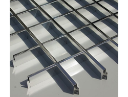 Потолок Грильято ячейка 100х100 цвет Суперхром 0,4мм