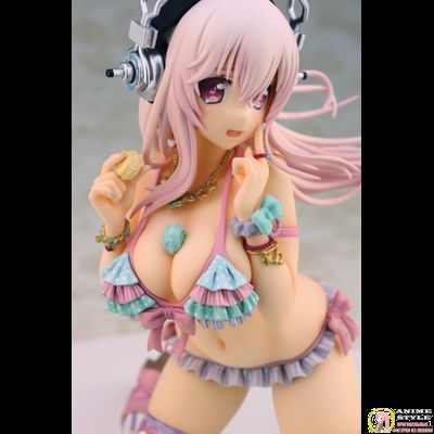 Фигурка 1/7 Супер Сонико (Super Sonico)