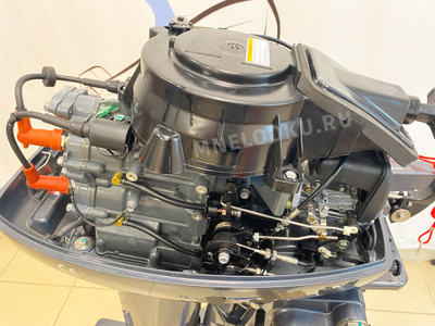 Лодочный мотор BAIKAL T9.9MS под колпаком слева