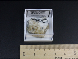 Канкринит в пластиковом боксе, Южный Урал №22099