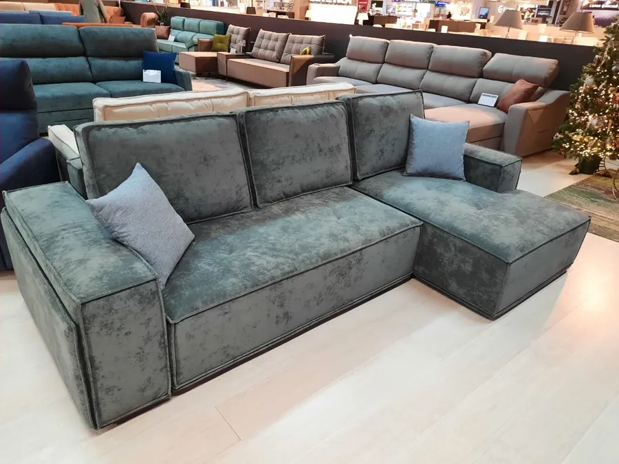 Диван в обивке "Виторио" (Vittorio).