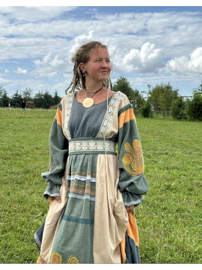 Платье праздничное из крапивы &quot;Павлин Мавлин&quot;