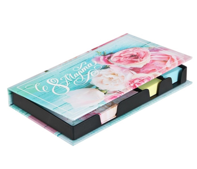 Бумажный блок в пластиковом футляре "С 8 марта": 100 листов и 2 набора стикеров