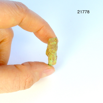 Бирюза натуральная (необработанная) Казахстан арт.21778: 3,5г - 22*17*8мм