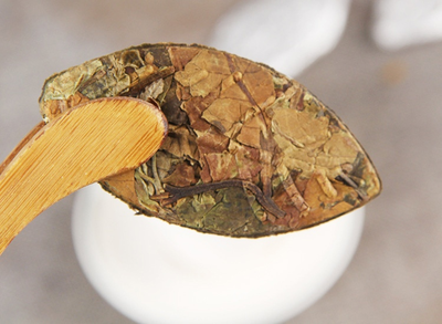 Лот 362, Высокогорное древнее дерево Золотой лист Белый чай, 100 гр