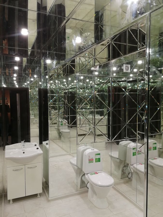 Яркое зеркало, купить зеркала, гримерные зеркала в Костроме, доставка ...