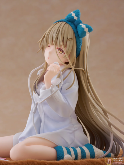 Фигурка 1/7 Махиру Сина (Mahiru Shiina Relax ver.)