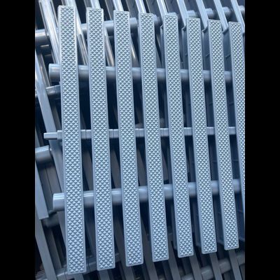 Переливная решетка для бассейна