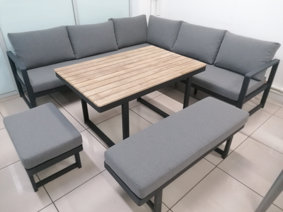 Лаунж-зона TOPA c обеденным столом