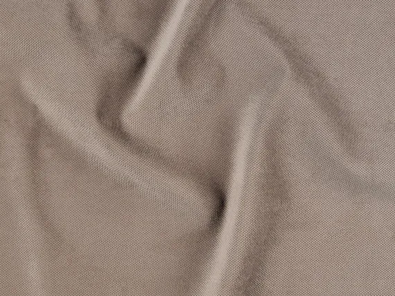 (СОЗ) Велюр "Макс" (Maxx)-290.

Состав ткани: полиэстер 100%.
Плотность ткани: 305,4 г/м2.
Устойчивость к истиранию > 35 000 циклов.
Ширина ткани: 142 см.
Тип ткани: Велюр.

ВНИМАНИЕ! Цвет материала может быть искажен настройками монитора.