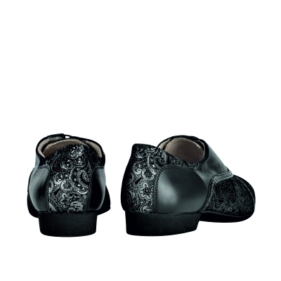 105 pizzo nero nappa nera