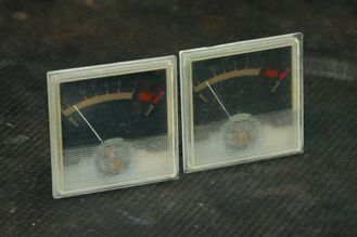 Индикаторы стрелочные М476/6 черно-желто-красные