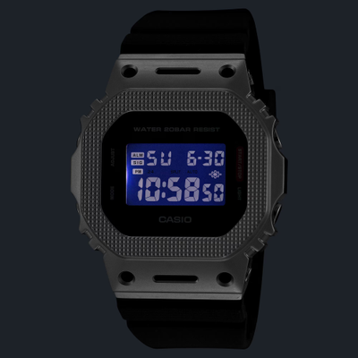 Часы Casio G-Shock GM-5600M-1A