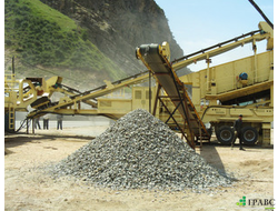 Мобильный дробильно-сортировочный комплекс с виброгрохотом HX 3S2160