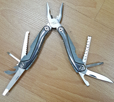 Многофункциональный инструмент ( 15 в 1 ), Б22301