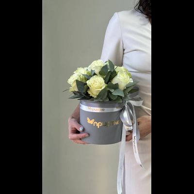 Цветочная композиция цветов на 8 марта № 738