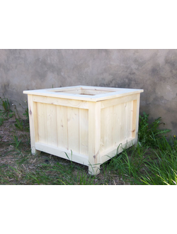 Кашпо деревянное садовое 600х600х400 мм.