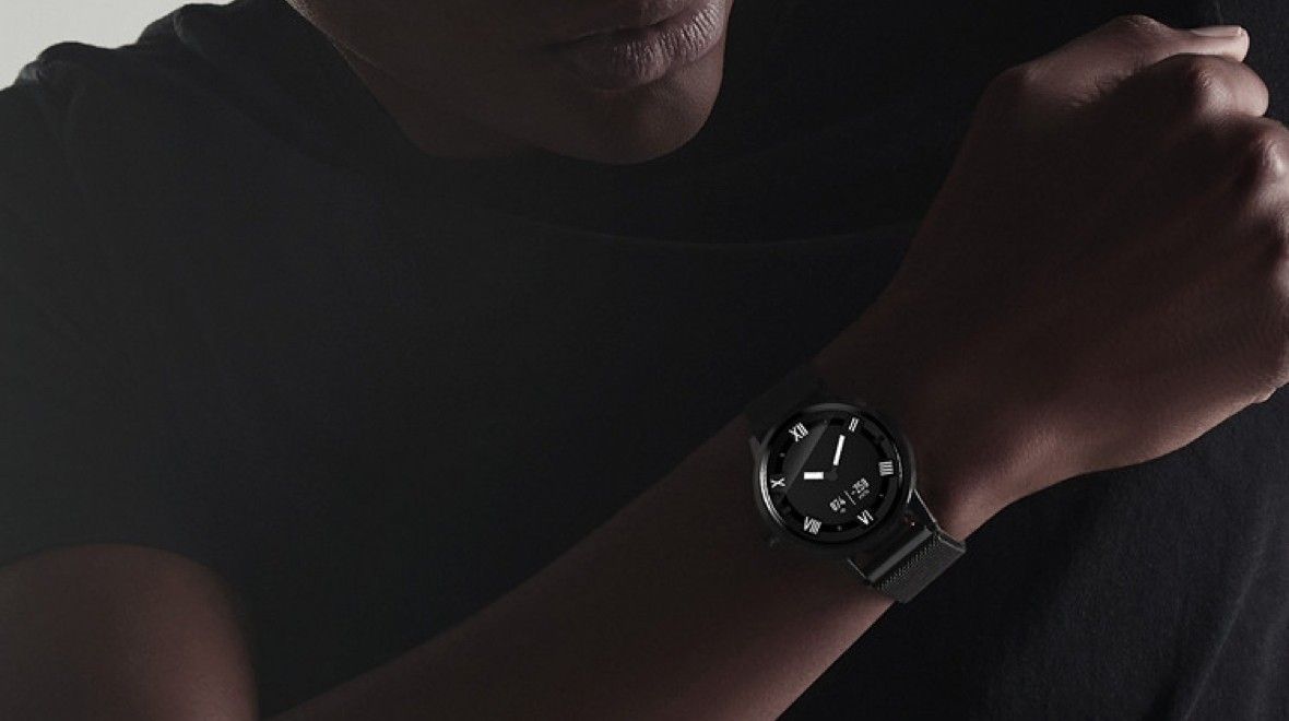 Первый взгляд: гибридные часы Lenovo Watch X. Чего ждать?