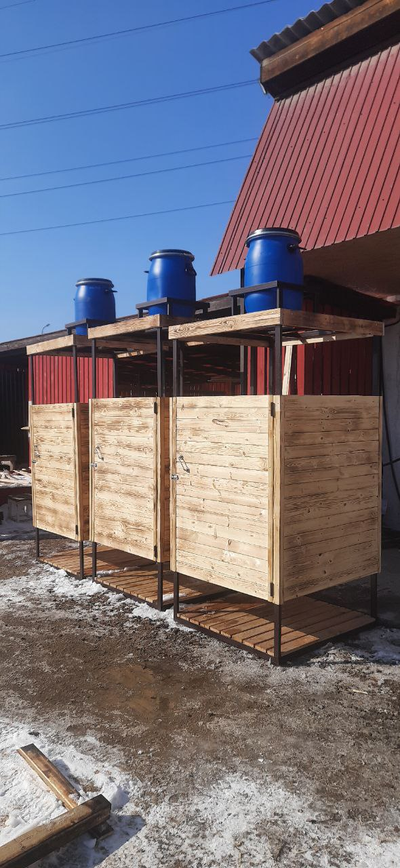 Душевая кабина (из вагонки с обжигом, металлический каркас 20*40, бочка 65л)