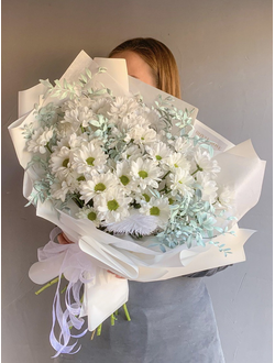 Большой букет ромашек