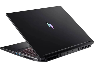 Acer NITRO V 16 - RTX 5050
