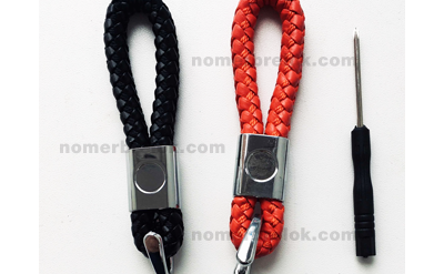 БРЕЛОК С КОЖАНЫМ ПЛЕТЁНЫМ РЕМЕШКОМ ПОД ВСТАВКУ ЛОГОТИПА С ЛИНЗОЙ