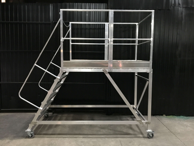 Стремянка передвижная алюминиевая СПА-1.4 площадка 1 метр