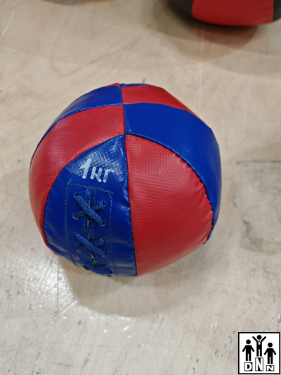 Мяч медбол из тента