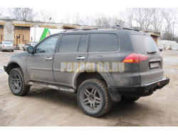 Задний силовой бампер серии Трофи на Mitsubishi Pajero Sport II 2008- (03.137.01)