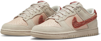 Nike SB Dunk Low WMNS Terry Swoosh
