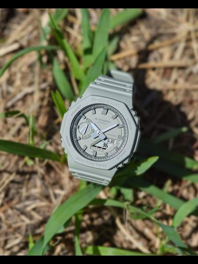 Часы Casio G-Shock GA-2100NC-3A