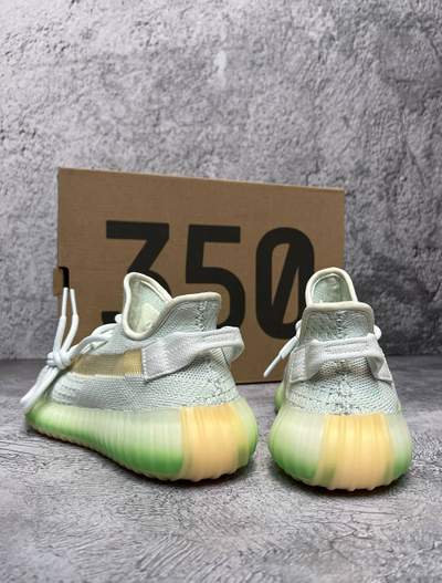 Adidas Yeezy 350 Boost V2 Hyperspace
