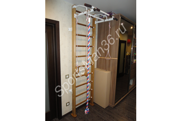 СПОРТИВНЫЙ КОМПЛЕКС KARUSSELL ADLER Цвет дерева: антик, цвет металла белый. Мат бежевый складной 1х1х0,1 м