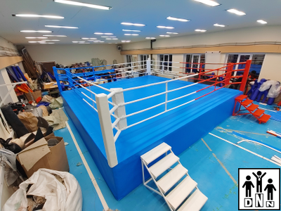 Ринг боксерский на помосте разборный
