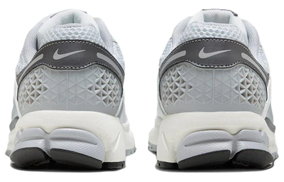 Беговые найки Кроссовки Nike Zoom Vomero 5 Wolf Grey Cool Grey женские FD9919-001 заказать