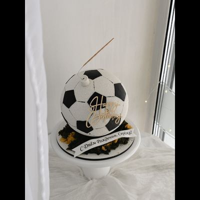 Торт футболисту бомба