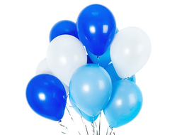5 голубых, 3 синих, 3 белых воздушных шаров