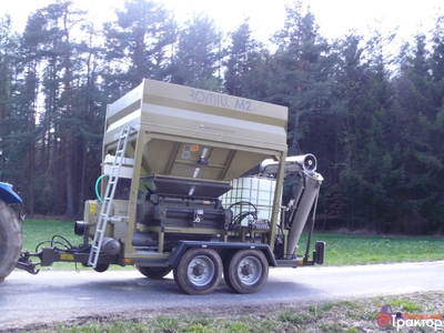 Передвижная вальцовая плющилка влажного зерна ROmiLL М2 Plus