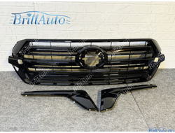 Решетка Toyota Land Cruiser 200 Executive черная антихром