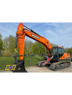Стекло лобовое нижнее на Doosan DX190LCA, Doosan DX225LCA, Doosan DX300LCA