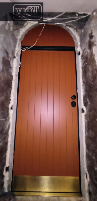 №16. входная дверь с фрамугой. плёнка "vinorit".