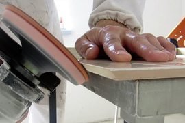 Запил плитки под 45 градусов (на ус) на внешних углах коробов на станке