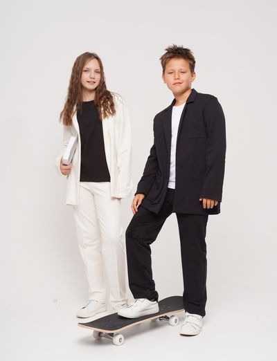 Брюки трикотажные со стрелкой черные