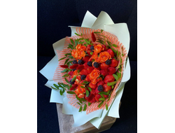 Букет "Мэри" с ежевикой