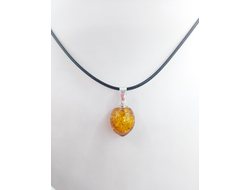 Кулон из медового янтаря "Олива"