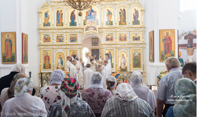 изготовим церковный иконостас